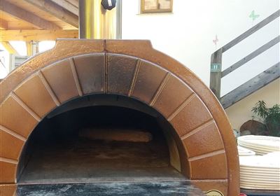 Creative summer workshop - baking bread at the Fleckenhof