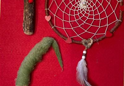 Creative summer workshop - upcycling and crafting with natural materials