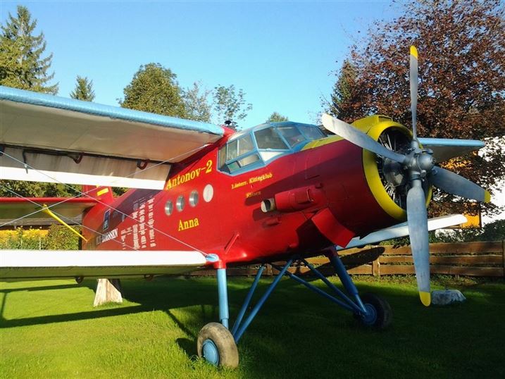 Die Antonov 2 an der Fliegerbar in Kössen