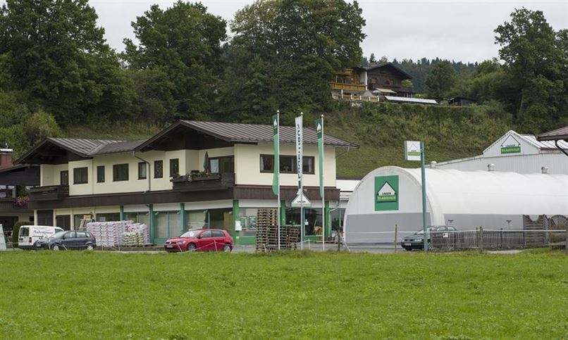 Lagerhaus Baumarkt in Kössen