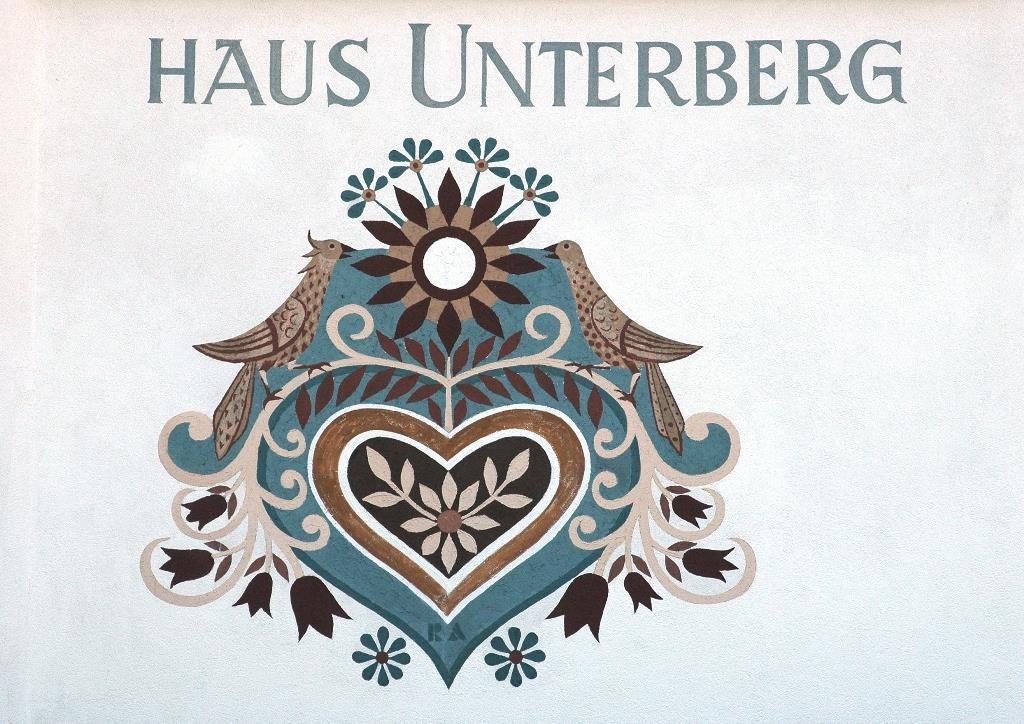 Wappen am Haus Unterberg