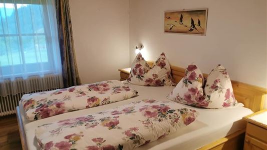 Double room, shower, toilet, 1 bed room