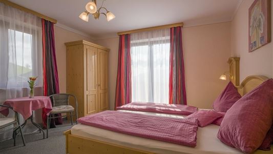 double room with shower, WC