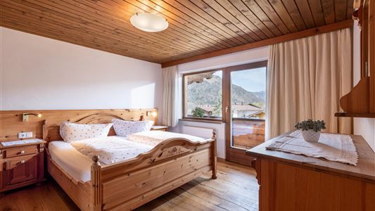 Apartment, shower, toilet, 2 bed rooms