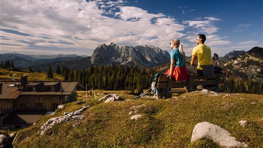 Guided Hike from Kössen to the Straubingerhaus