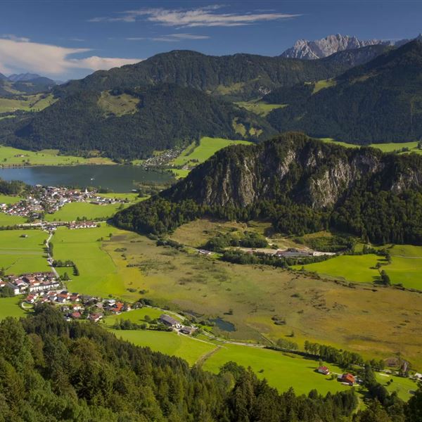 Blick vom Berg auf die Schwemm und Walchsee