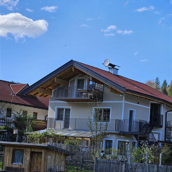 Ferienappartment Kaiserblick Hausansicht (2)