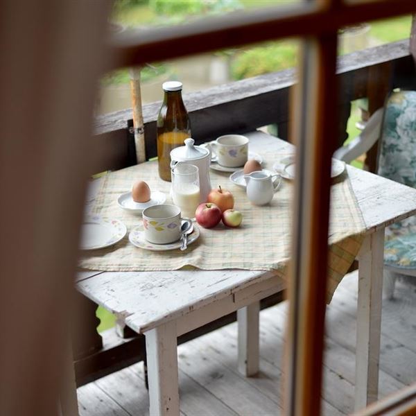 Frühstück auf dem Balkon mit herrlichem Ausblick