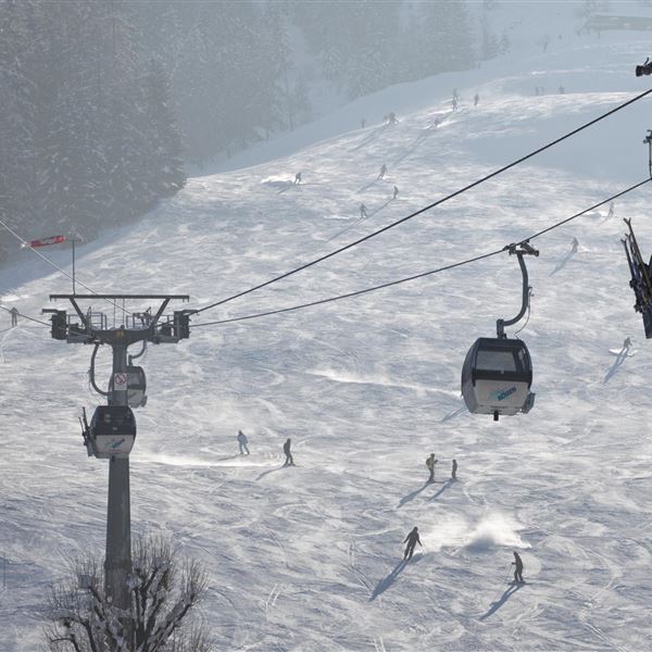 6812_BB_Kaiserwinkl-Gondel-Unterberg
