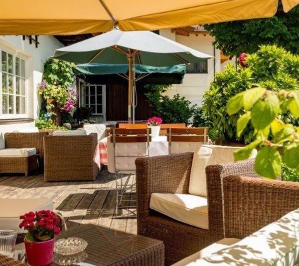 Hotel_Gasthof_Post_Terrasse_Kaiserwinkl