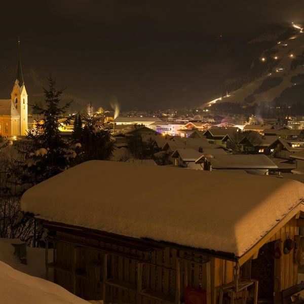 Kaiserwinkl_Bergpanorama Kössen Nacht