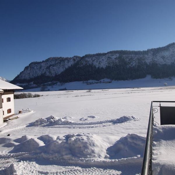 Pfandlhof-Walchsee-Ferienhaus-Terrasse-Schwemm