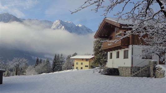 Ferienhaus am Wasserrad - Familie Rettenwander