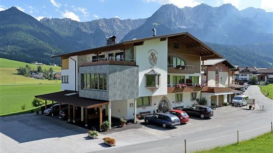 Hotel Garni Tirol - Fam. Hauser