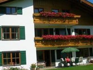 Haus Gasser - Judith und Johann Gasser